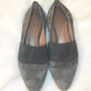 ellen degeneres gray suede shoes size 8